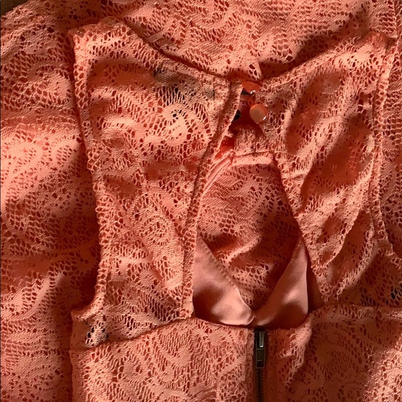 Crocheted Keyhole Dress - Picture 3 of 3